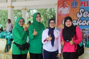 Kapolres Bone bersama Ketua Bhayangkari Mengikuti Senam Ongkona Bone