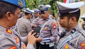 Perangi Judi Online, Propam Polres Parepare Sidak HP Milik Personil