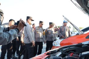 Kapolrestabes Makassar Mengecek Kesiapan Kendaraan Dinas Operasional