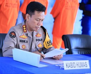 Polda Sulsel Amankam Aksi Unras Kawal Putasan MK, Sesuai SOP dan Tunjukkan Sisi Humanis