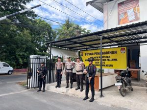 Personil Polrestabes Makassar Laksanakan Pengamanan di Kantor KPU Kota Makassar