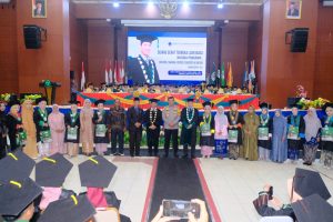 Kapolda Sulsel Beri Orasi Ilmiah pada Acara Wisuda di UIN Alauddin Makassar