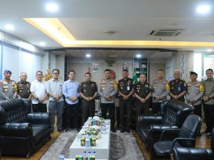 Kunjungan dan Silaturahmi Kapolda Sulsel Kepada Kepala Kejaksaan Tinggi Sulsel