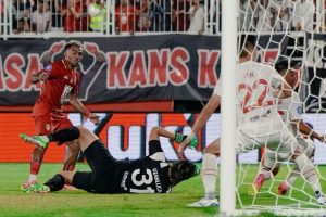 Yakob Sayuri dan Diego Martinez Bawa Malut United Naik ke Peringkat 11