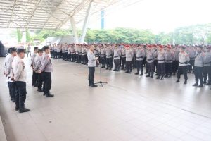 Kapolrestabes Makassar Pimpin Apel Pergeseran Pasukan Tahap Rekapitulasi Perhitungan Suara di PPK