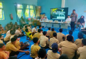 Polsek Tamalate Polrestabes Makassar Gelar Penyuluhan Bahaya Narkoba dan Bullying di Kalangan Pelajar