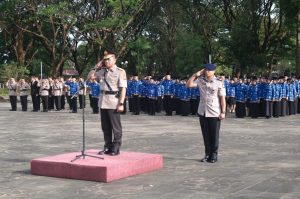 Wakapolda Sulsel Pimpin Upacara dan Tabur Bunga HUT KORPRI Ke-53 di Taman Makam Pahlawan Panaikang