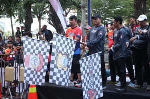 Cooling System, Kapolrestabes dan Pjs Wali Kota Makassar Lepas Ribuan Peserta Event Kareba 10K Makassar Berlari 2024