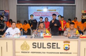 Kapolda Sulsel Pimpin Konferensi Pers Kasus Perdagangan Orang dan Pembunuhan di Luwu Timur