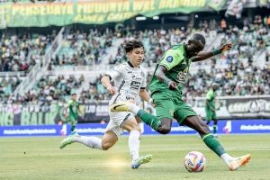 Persebaya Taklukkan Persija 2-1, Kokoh di Puncak Klasemen BRI Liga 1