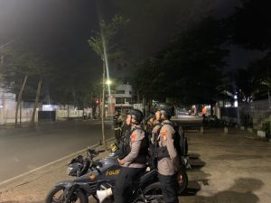 Jelang Pilkada Serentak, Anggota Samapta Polrestabes Makassar Gencar Patroli Malam