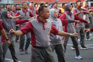 Polrestabes Makassar Gelar Olahraga Bersama, Jaga Kebugaran Jelang Pilkada 2024