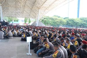 Kapolrestabes Makassar Pimpin Apel Pergeseran Pasukan Pengamanan TPS Pilkada 2024