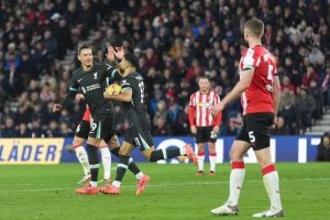 Liverpool Comeback Dramatis, Taklukkan Southampton 3-2 di St. Mary’s