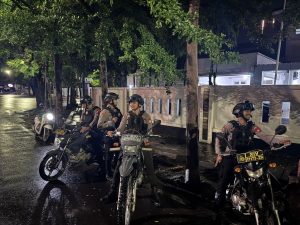 Jaga Kondusifitas Pasca Pilkada Serentak, Samapta Polrestabes Makassar Rutin Garlar Patroli Malam