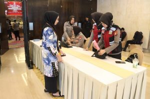 Polrestabes Makassar Pengamanan Rapat Pleno Rekapitulasi Hasil Perolehan Suara Pilkada 2024 oleh KPU Kota Makassar