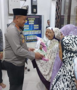 Safari Subuh di Masjid Al Kautsar, Polrestabes Makassar Ajak Warga Jaga Kamtibmas Pasca Pilkada 2024