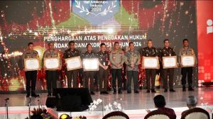 Kapolda Sulsel Menerima Penghargaan “KPK Award” 2024 Atas Penegakan Hukum Tindak Pidana Korupsi