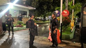 Personel BKO Brimob Polda Sulsel Gelar Patroli Pengamanan di wilayah Polrestabes Makassar