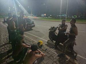 Polsek Mariso Amankan Pemuda Bawa Anak Panah dalam Patroli Razia Kamtibmas