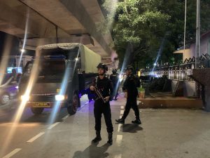 Personel Brimob Polda Sulsel BKO di Polrestabes Makassar Intensifkan Patroli