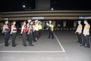 Sipropam Polrestabes Makassar Lakukan Pengawasan Terhadap Personel dalam Razia Malam Jelang Pergantian Tahun