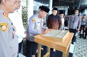 Kapolda Sulsel Resmikan Masjid Ar-Rahman Bharaduta di Takalar