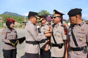 Kapolres Soppeng Pimpin Upacara Sertijab Pejabat Utama dan Kapolsek