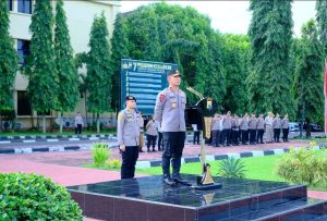 Kapolda Sulsel Pimpin Apel Pagi dan Beri Arahan kepada Personel Polda Sulsel