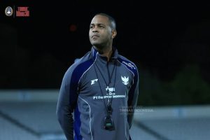 Patrick Kluivert Jalani Debut Sebagai Pelatih Timnas Indonesia, Incar Tiga Poin di Sydney