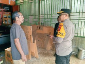 Respon Cepat, Kapolsek Tamalanrea Pimpin Personil Datangi TKP Pencurian
