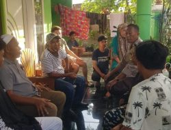 Ngobrol Santai, Bhabinkamtibmas Polsek Tamalanrea Sambang Dengan Warga Binaan