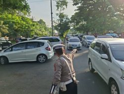 Pagi Ramai, Polisi Hadir Bantu Warga Perlancar Arus Lalulintas