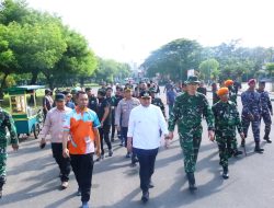 Kolaborasi TNI, Polri, dan Pemkot Makassar Bersihkan Pasar Terong