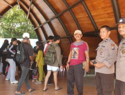 Jaga Kamtibmas di Musim Liburan, Personel Polsek Manggala Pantau Tempat Wisata