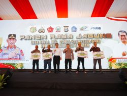 Kapolri-Mentan Panen Raya Jagung di Bone, Dukung Program Ketahanan Pangan Nasional