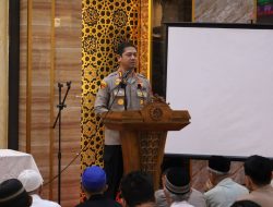 Safari Subuh Kapolrestabes Makassar di Masjid Baitul Mu’minin, Ajak Warga Jaga Kamtibmas