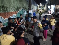 Cegah Gangguan Kamtibmas, Bhabinkamtibmas Buloa Bubarkan Remaja yang Nongkrong Malam Hari