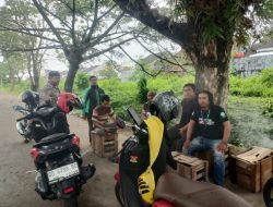 Bhabinkamtibmas Bulurokeng Sambangi Ojek Online, Ajak Jaga Keamanan dan Tertib Lalu Lintas