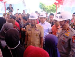 Kapolda Sulsel Hadiri Kick Off Gerakan Pangan Murah Polri di Sulawesi Selatan, Salurkan Puluhan Ton Beras Untuk Masyarakat