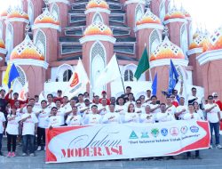 Kapolrestabes Makassar Hadiri Fun Walk Salam Moderasi Sambut HUT Ke-80 RI Bersama Pemuda Lintas Agama