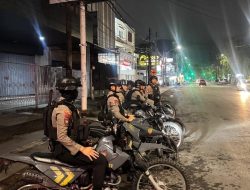 Personil Samapta Polrestabes Makassar Antisipasi Balap Liar dan Tawuran Lewat Patroli KRYD