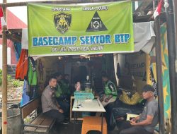 Perkuat sinergitas, Bhabinkamtibmas Tamalanrea Jalin Kedekatan dengan Komunitas Ojek Online