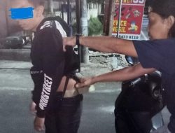 Reskrim Polsek Makassar Amankan Remaja Bawa Badik di Jalan Pelanduk