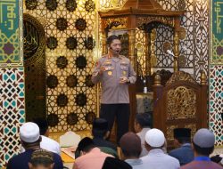 Kapolrestabes Makassar Ajak Jamaah Safari Subuh, Ingatkan Peran Keluarga Jaga Kamtibmas