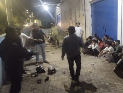 Patroli Polsek Manggala Bubarkan Pesta Miras, Satu Remaja Bawa Busur Diamankan