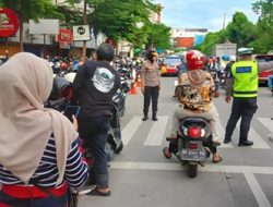 Langkah Persuasif Kapolsek Panakkukang Tertibkan Parkir Demi Kelancaran Lalu Lintas Jelang Nataru