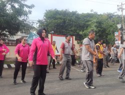 Bangun Silaturahmi dan Kekompakan, Personel Polsek Makassar Gelar Senam Bersama Bhayangkari