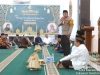 Pererat Silaturahmi, Bhabinkamtibmas Mappala Hadiri Peringatan Isra Mi’raj di Masjid Nuruzzaman