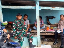 Lewat Door to Door System, Bhabinkamtibmas dan Babinsa Sambangi Warga Ajak Dukung Program Pemerintah